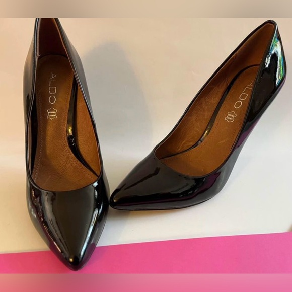 Genuine Leather ALDO heels - Picture 2 of 4